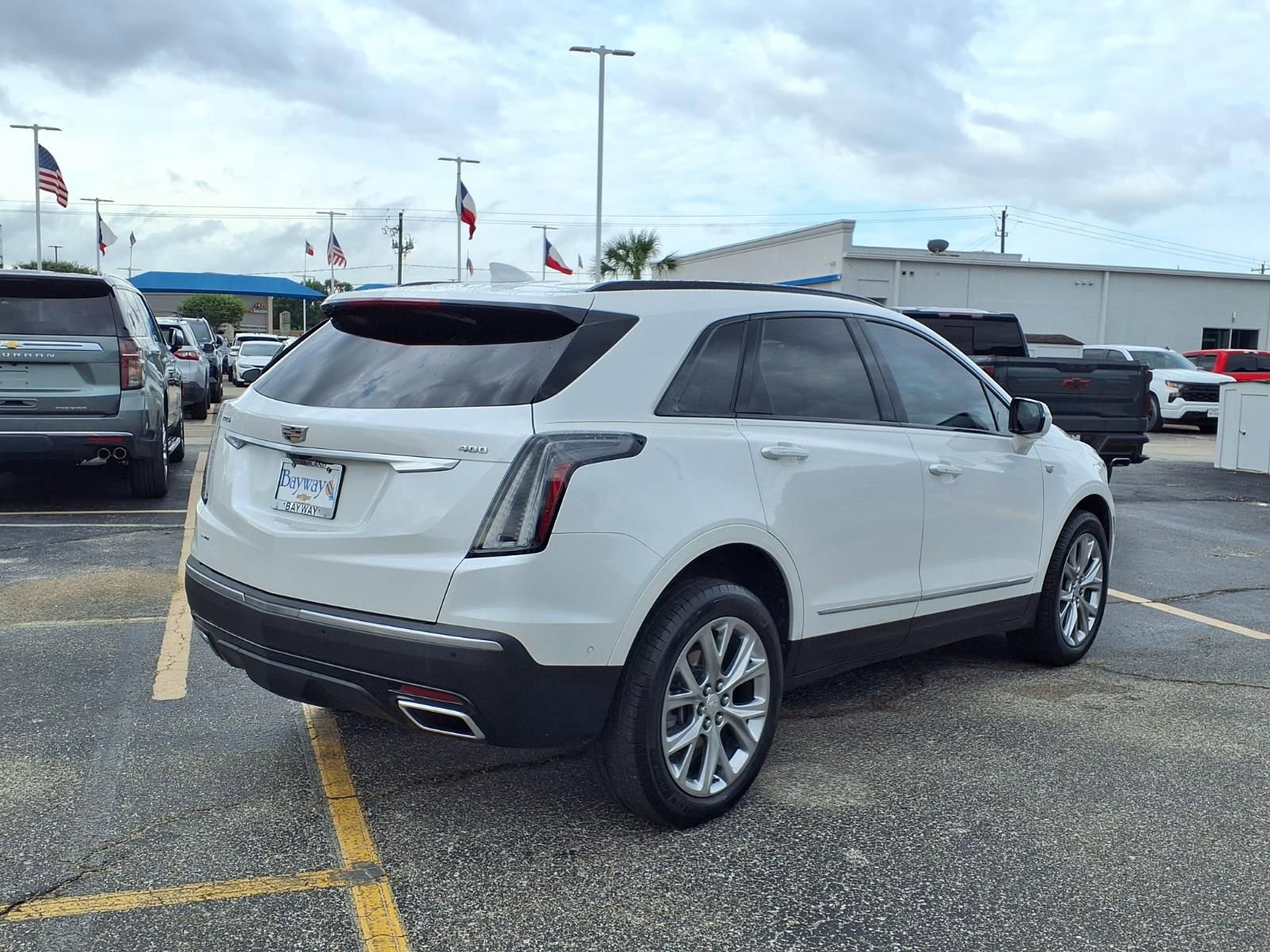 Used 2021 Cadillac XT5 Sportv AWD/4WD image 2