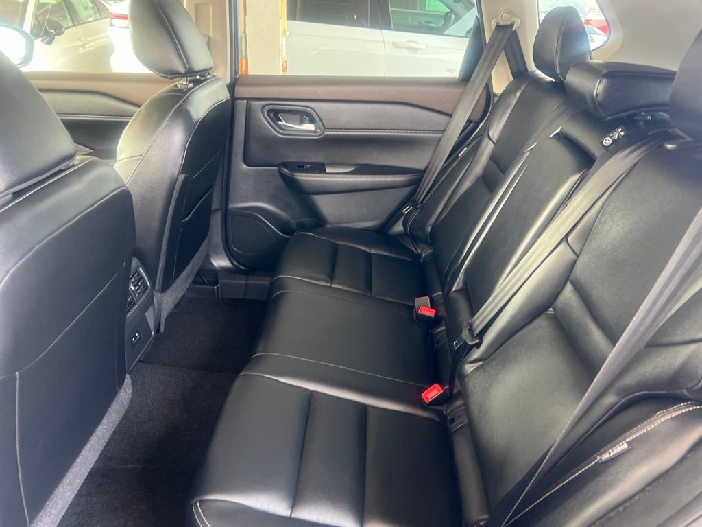 Certified 2023 Nissan Rogue SL FWD image 9