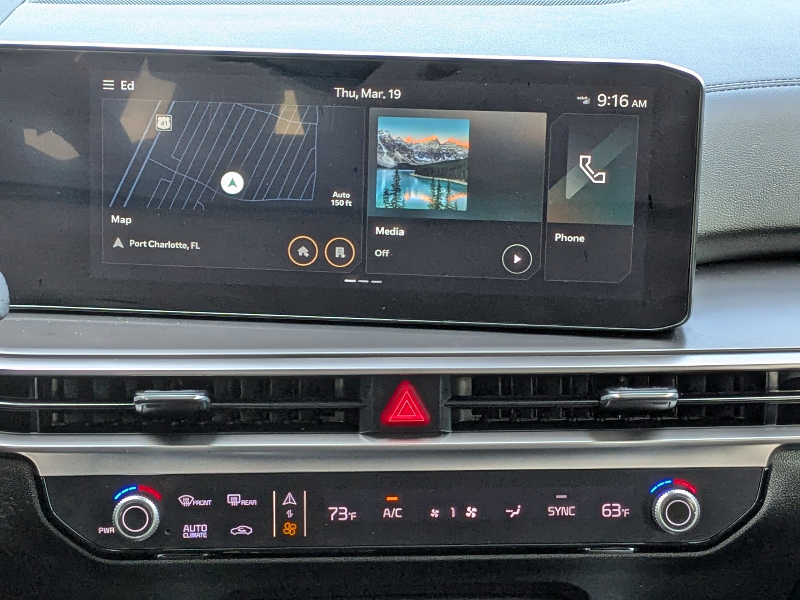 Certified 2024 Kia Sorento S w/ Panoramic Sunroof Package image 20