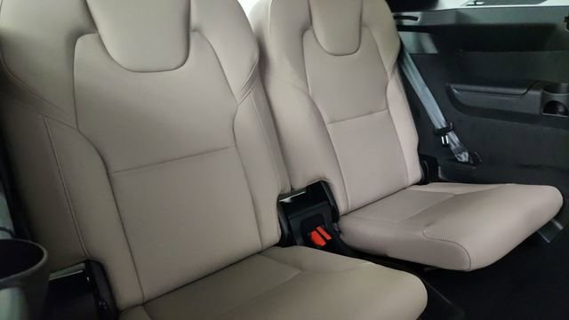 New 2026 Volvo XC90 B6 Plus w/ Protection Package Premier AWD/4WD image 35