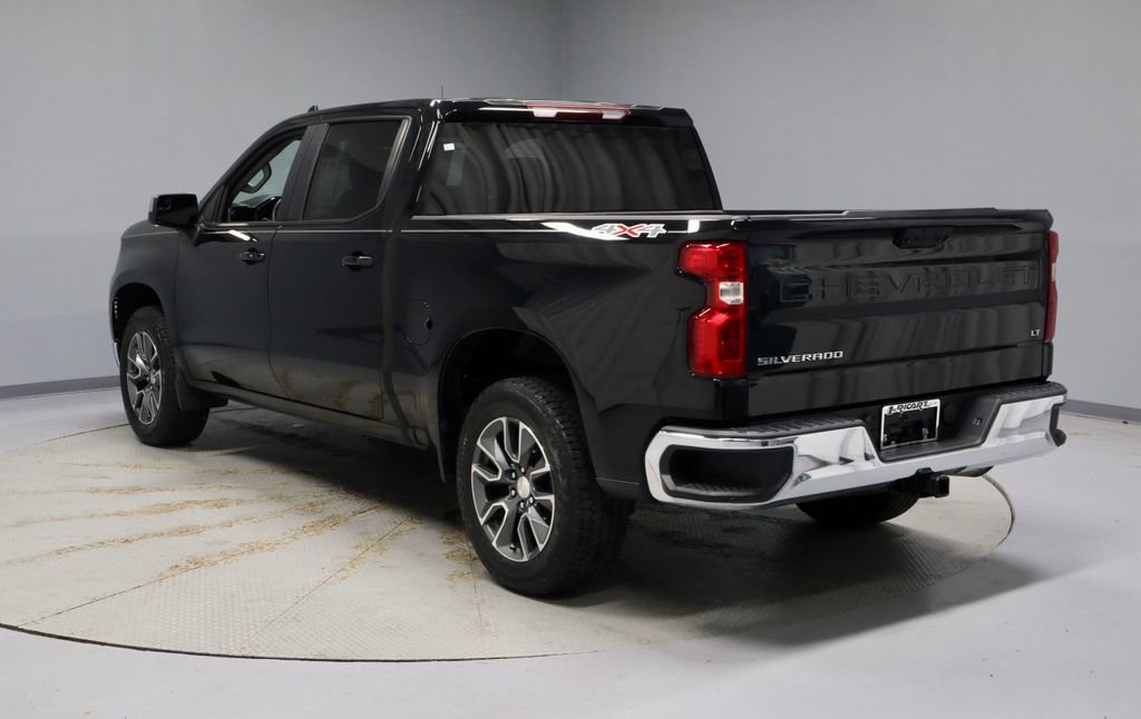 Used 2023 Chevrolet Silverado 1500 LT AWD/4WD image 11