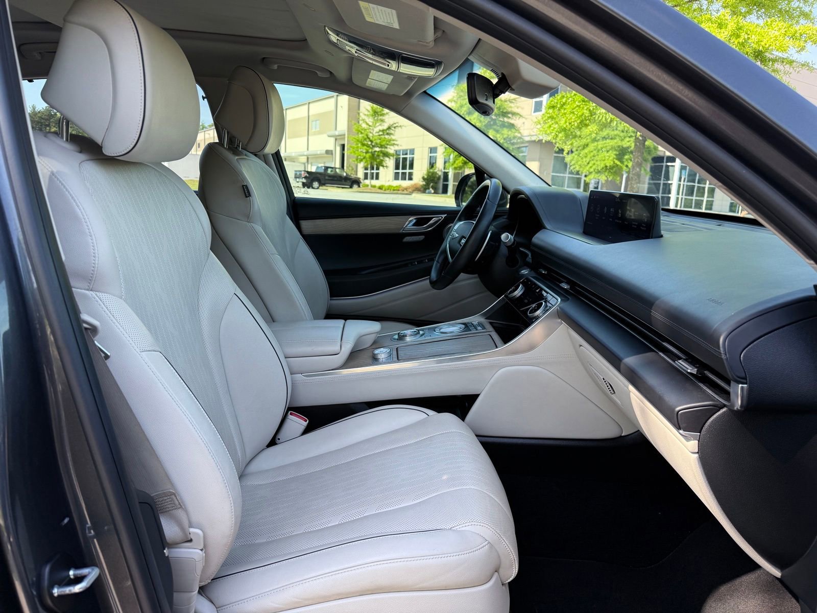 Used 2022 Genesis GV80 2.5T w/ Prestige Package 04 image 35