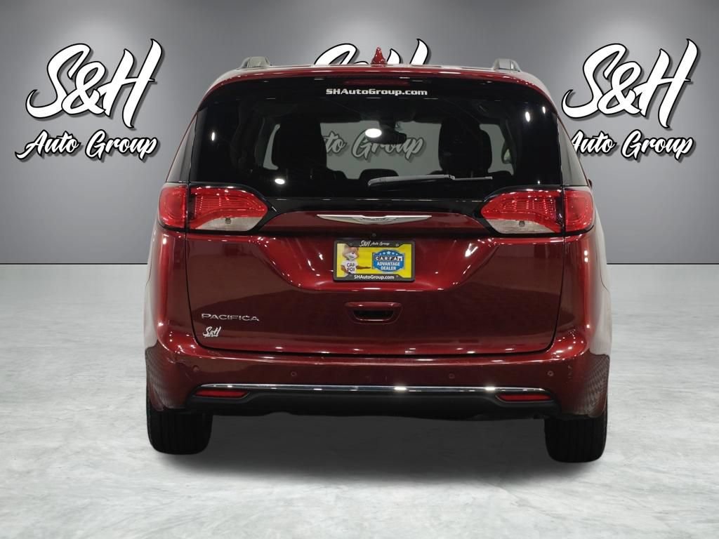 Used 2017 Chrysler Pacifica Touring-L FWD image 17