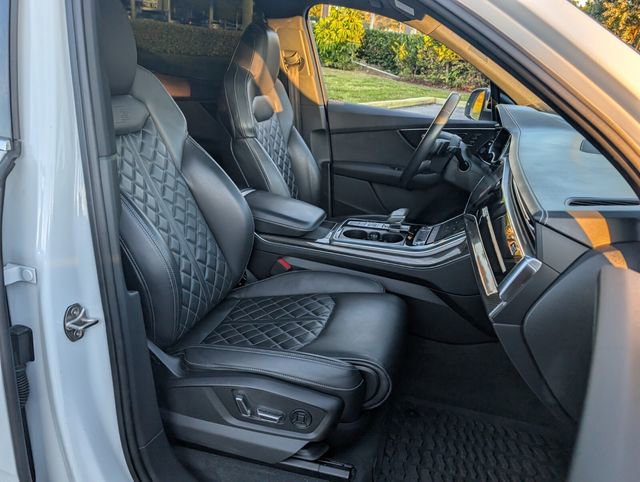 Used 2021 Audi SQ7 Premium Plus w/ Driver Assistance Package image 14