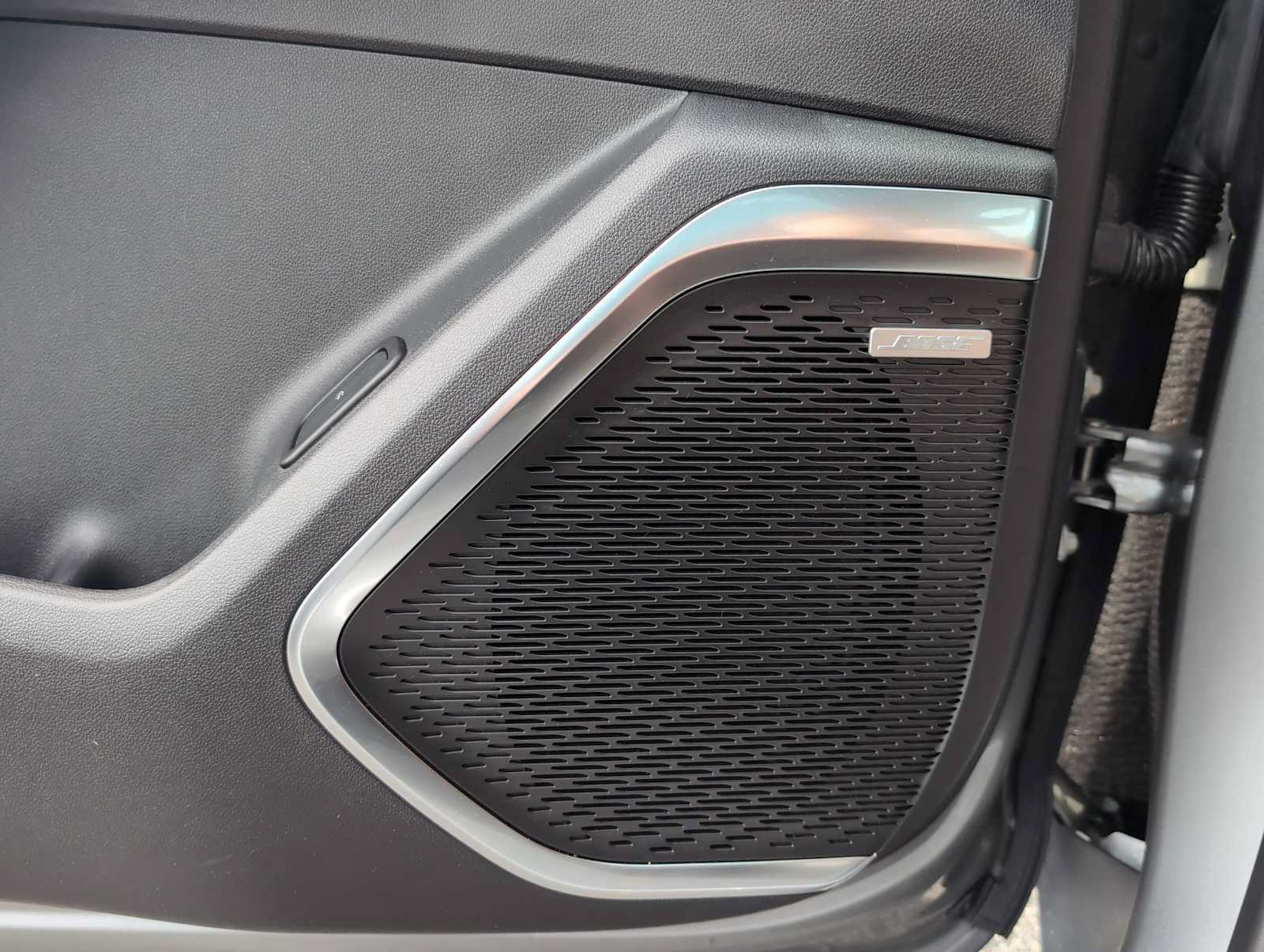Used 2025 GMC Acadia Elevation FWD image 24