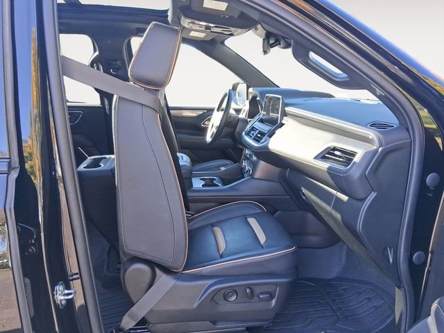 Certified 2023 GMC Yukon XL AT4 w/ AT4 Premium Package AWD/4WD image 15