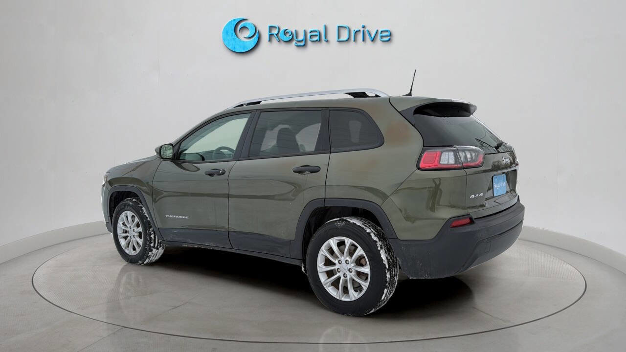 Used 2020 Jeep Cherokee Latitude image 4