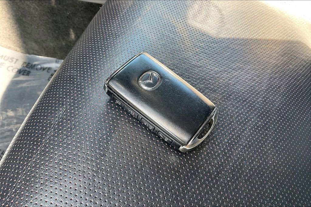 Used 2024 MAZDA CX-30 AWD 2.5 S w/ Premium Package image 37