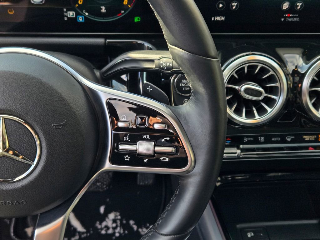 Used 2021 Mercedes-Benz GLA 250 4MATIC image 40