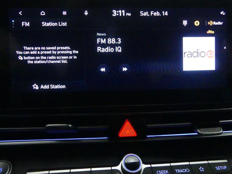 Used 2025 Hyundai Elantra SEL image 10