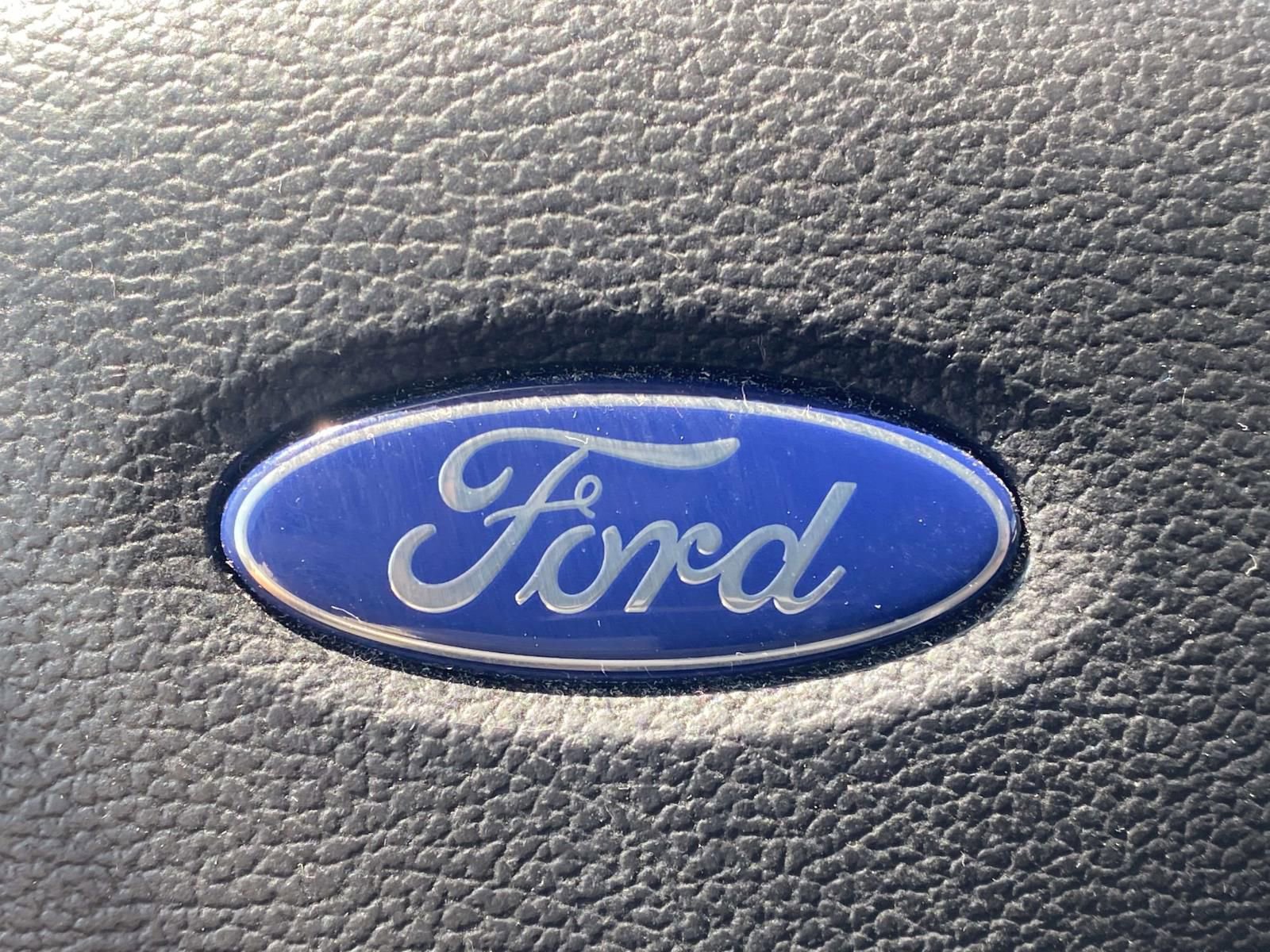 Used 2017 Ford F150 Lariat w/ Equipment Group 502A Luxury image 27