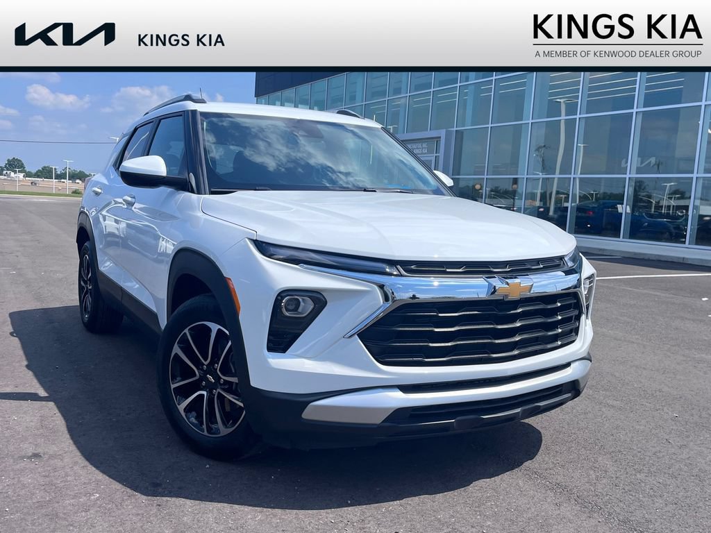 Used 2025 Chevrolet TrailBlazer LT w/ Driver Confidence Package