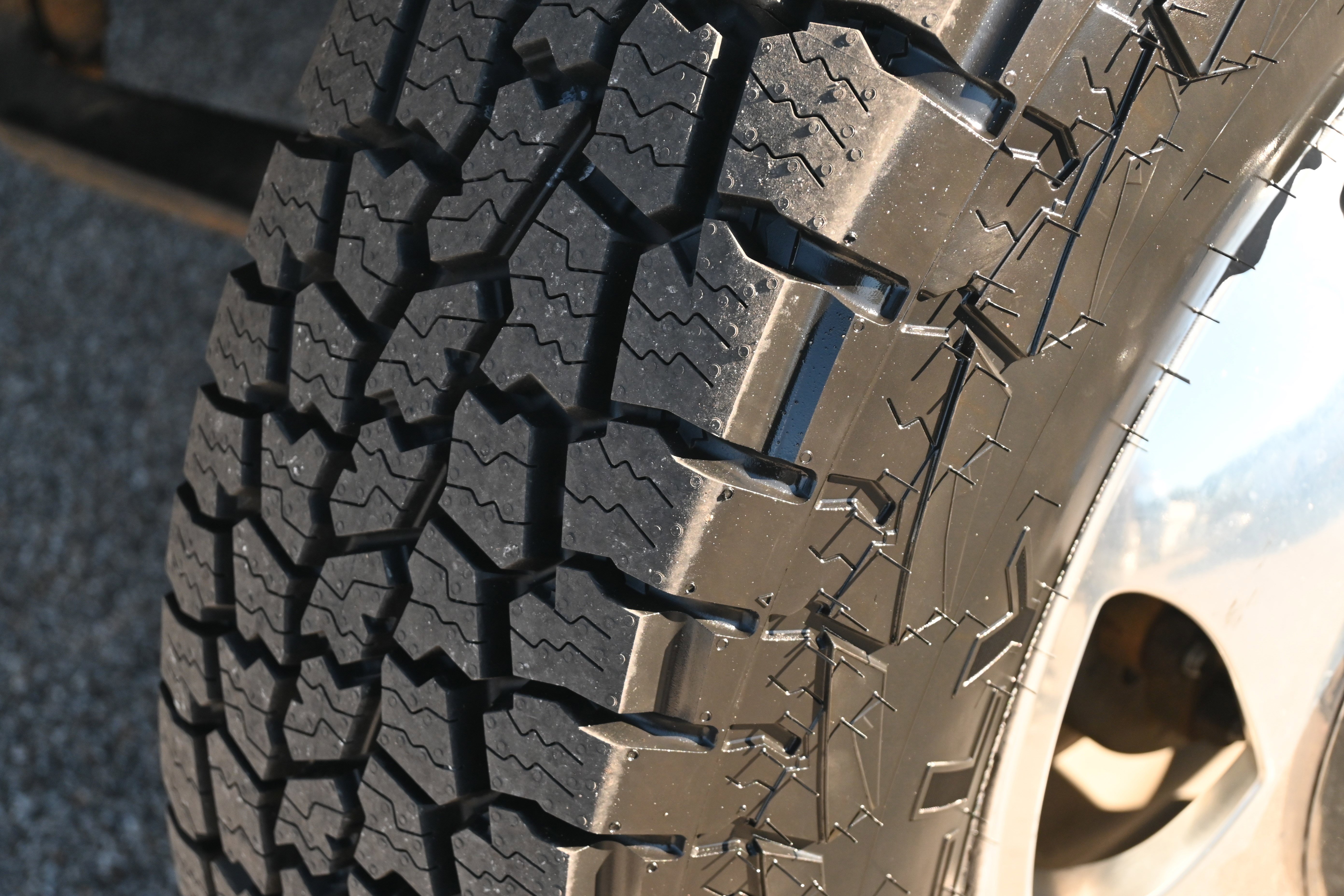 Used 2021 GMC Sierra 3500 SLT w/ SLT Convenience Package image 15