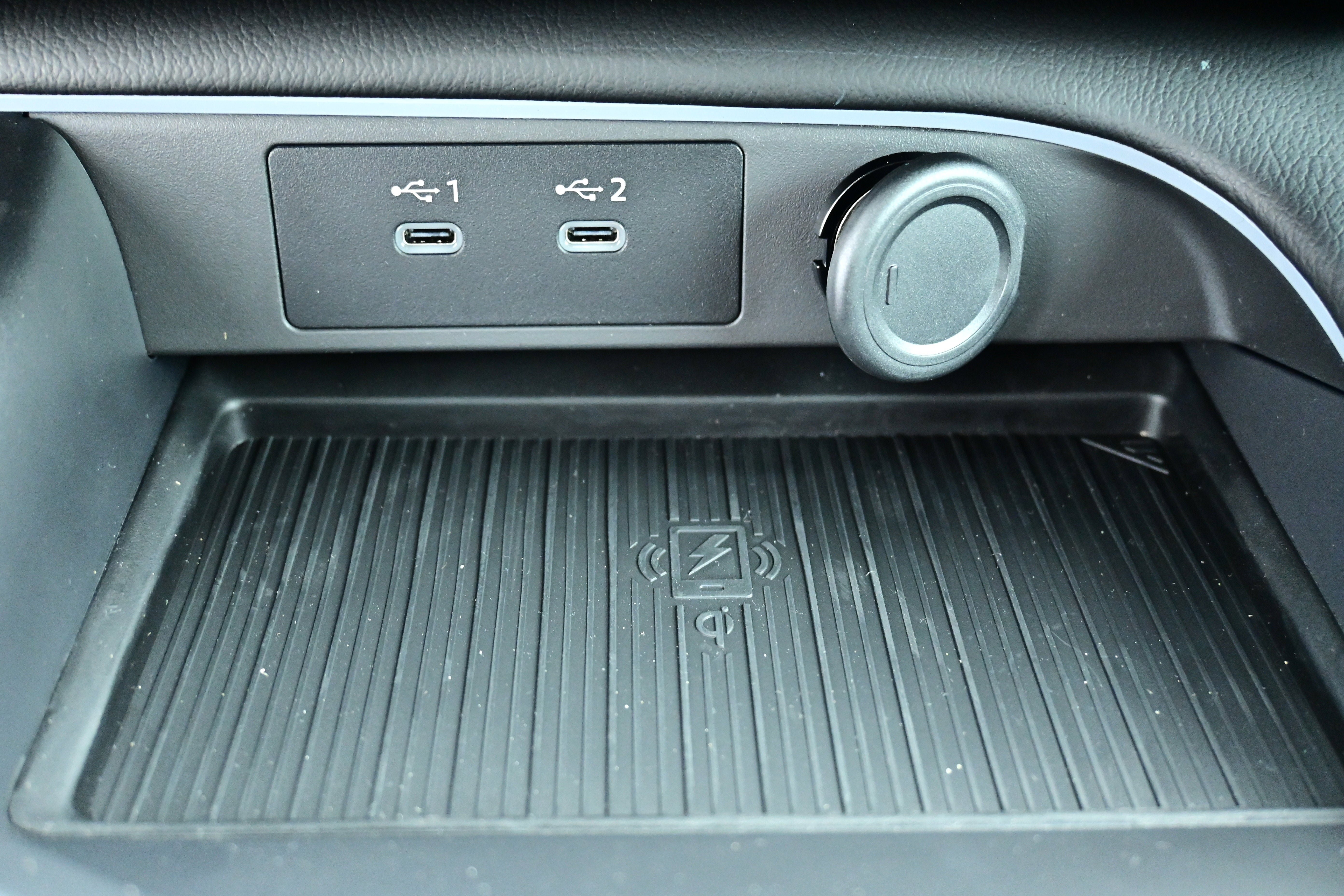 New 2026 Nissan Sentra SR FWD image 25