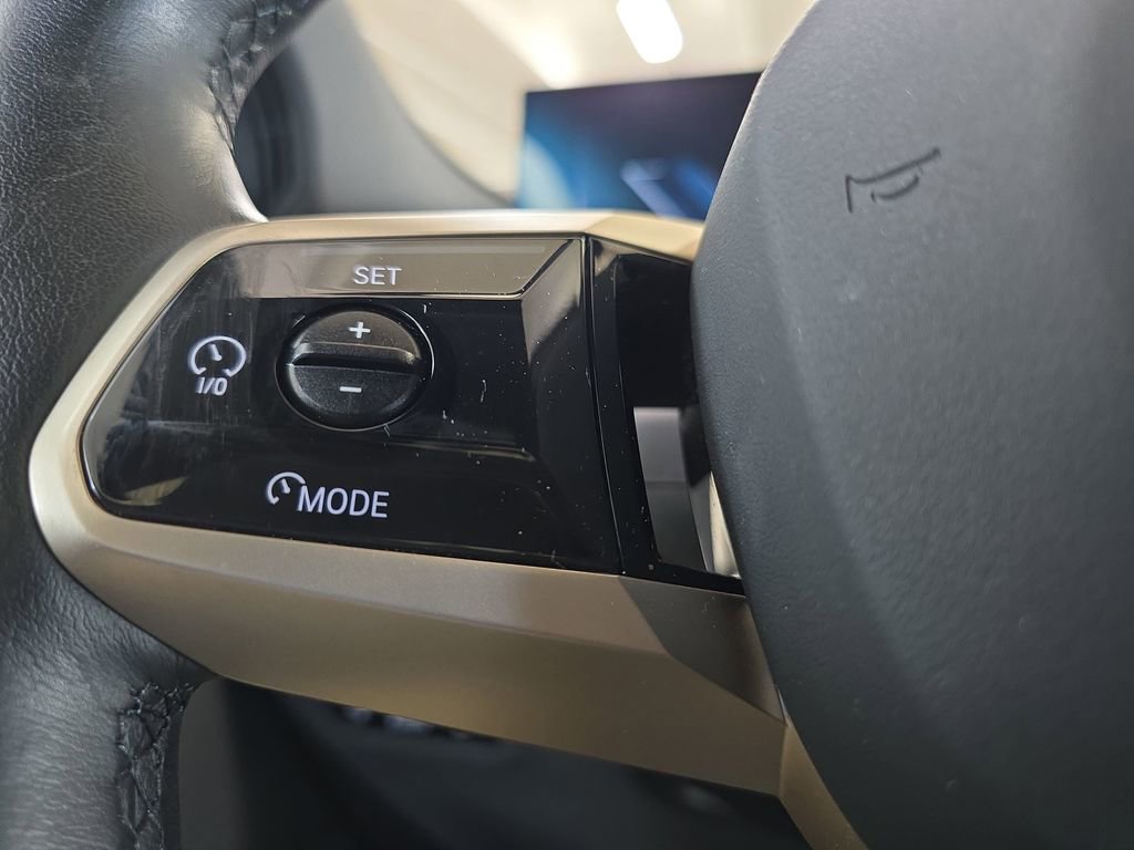 Used 2023 BMW iX xDrive50 image 20
