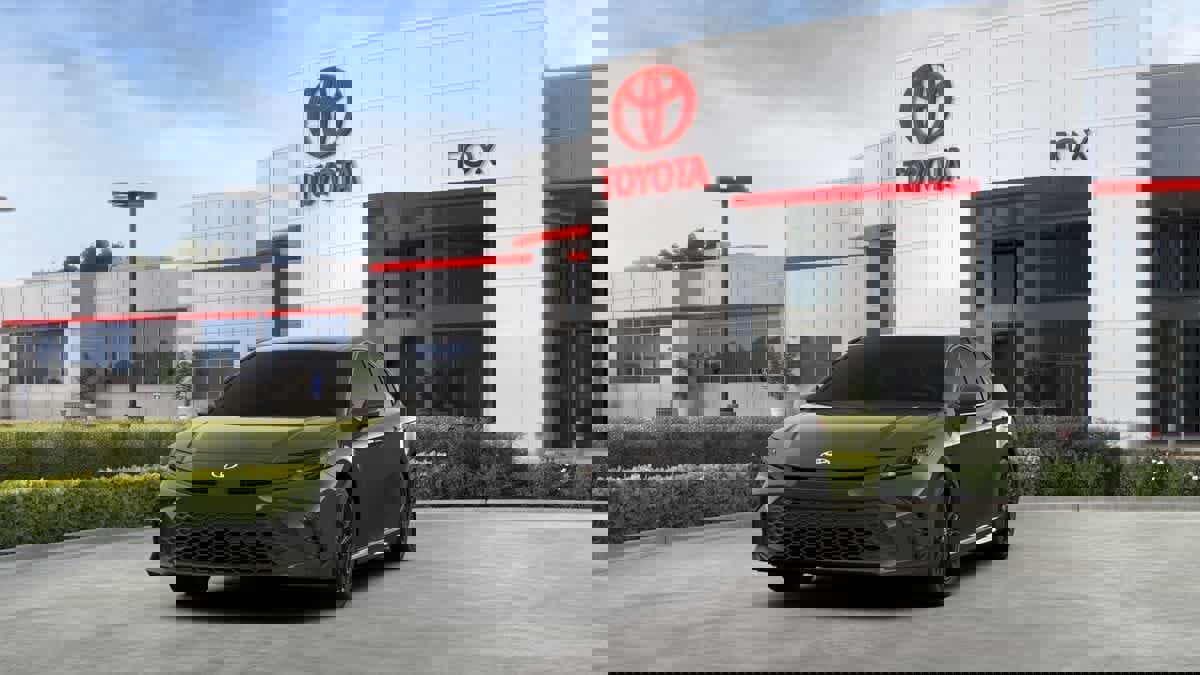 New 2026 Toyota Camry SE FWD image 18