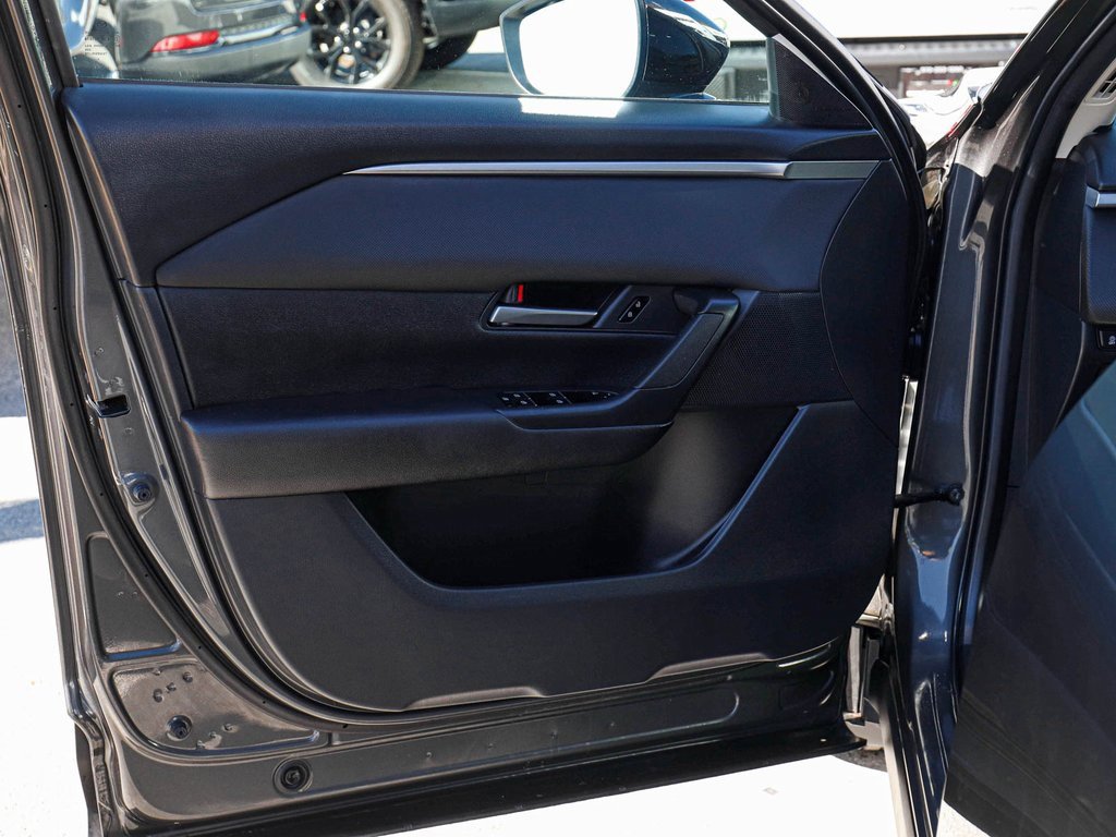 Used 2023 MAZDA CX-50 2.5 S w/ Cargo Package image 11