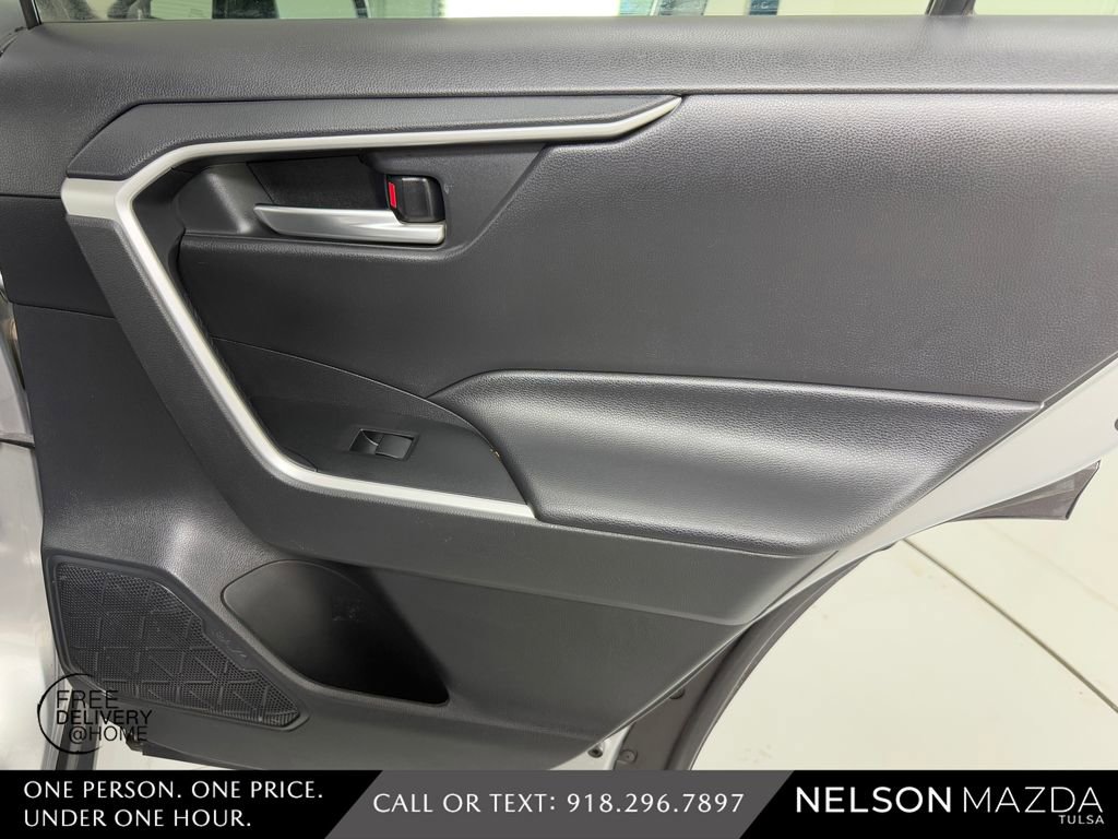 Used 2020 Toyota RAV4 XLE FWD image 42