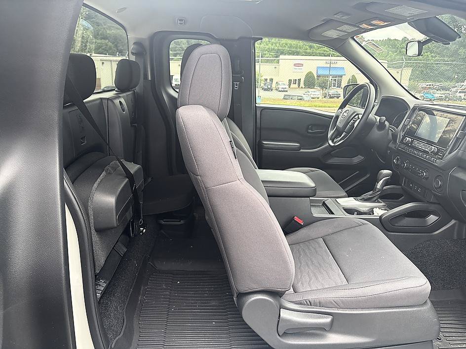 Certified 2025 Nissan Frontier S AWD/4WD image 12
