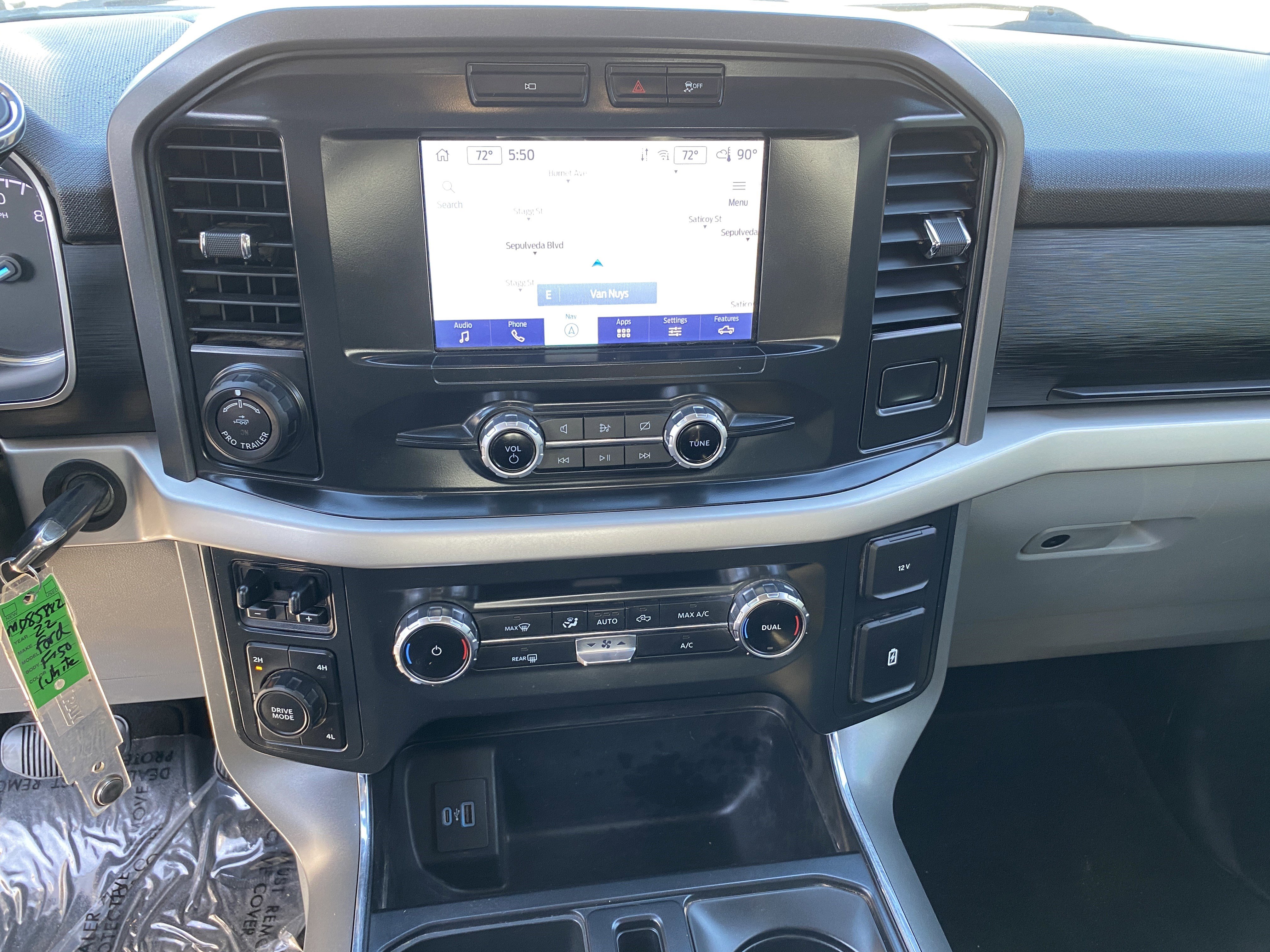 Used 2022 Ford F150 XLT w/ Equipment Group 301A Mid AWD/4WD image 17