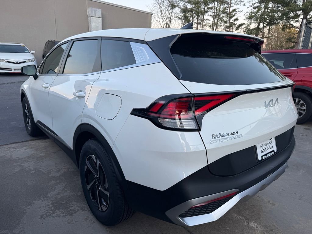 Certified 2025 Kia Sportage LX image 8
