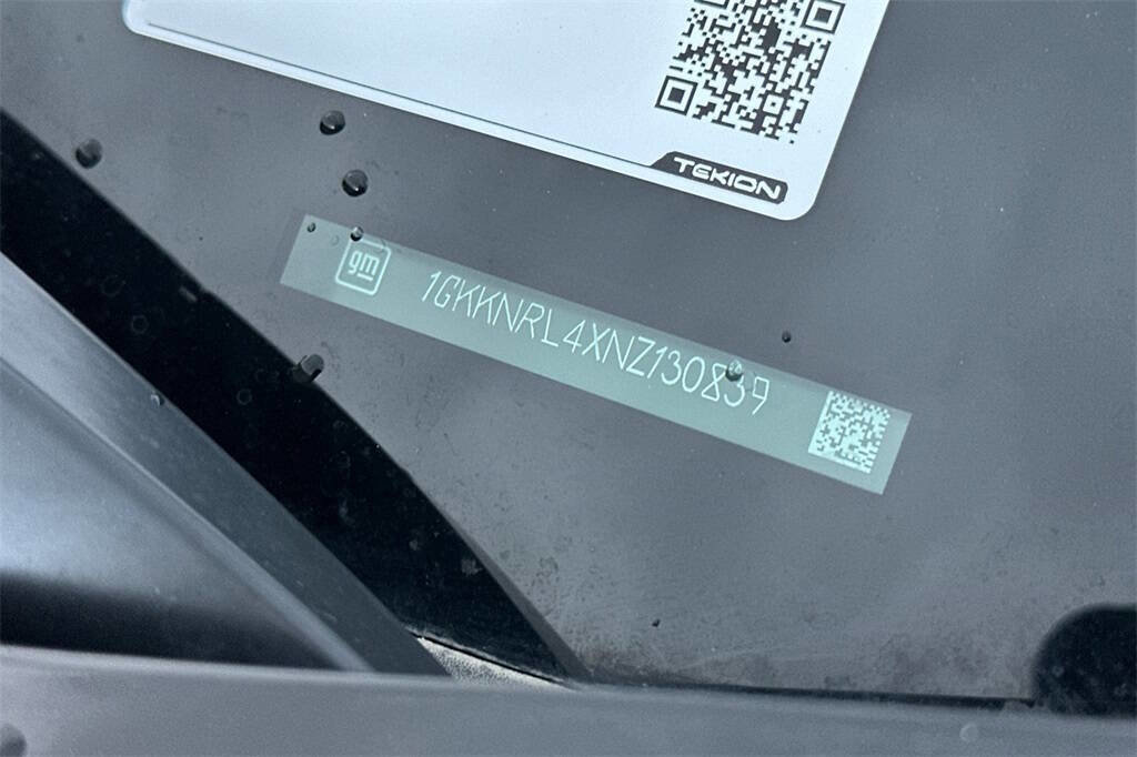 Used 2022 GMC Acadia SLE image 4