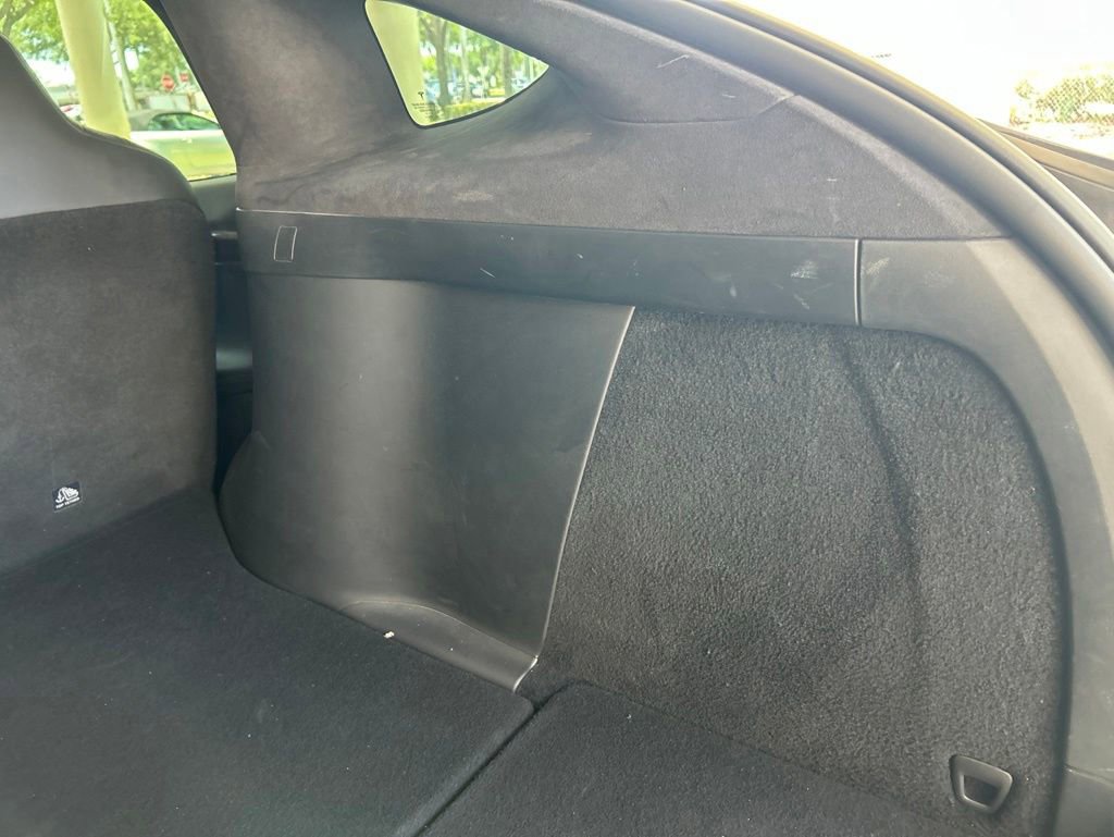 Used 2018 Tesla Model X 75D AWD/4WD image 32