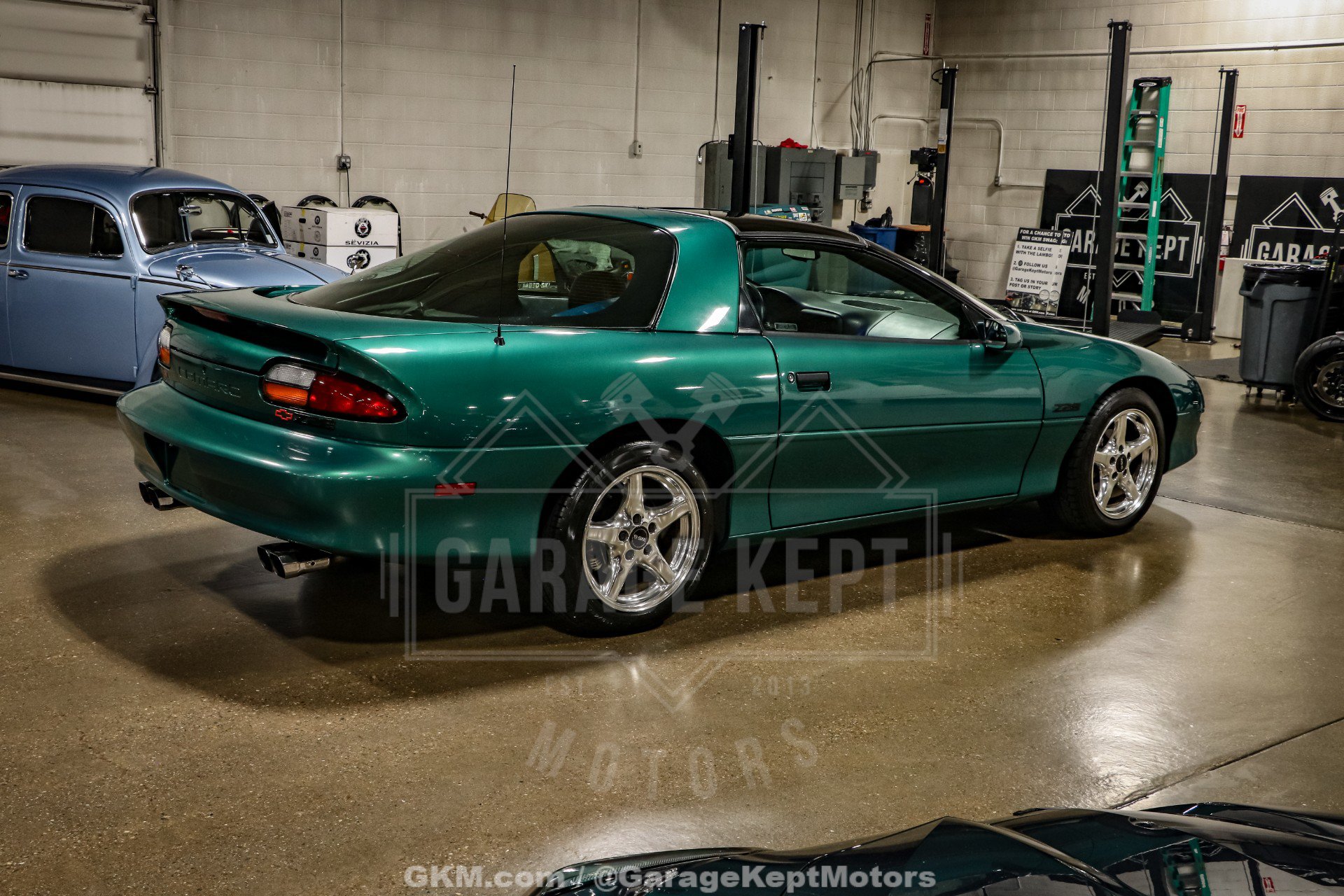 Used 1997 Chevrolet Camaro Z28 w/ Preferred Equipment Group 2 RWD image 9
