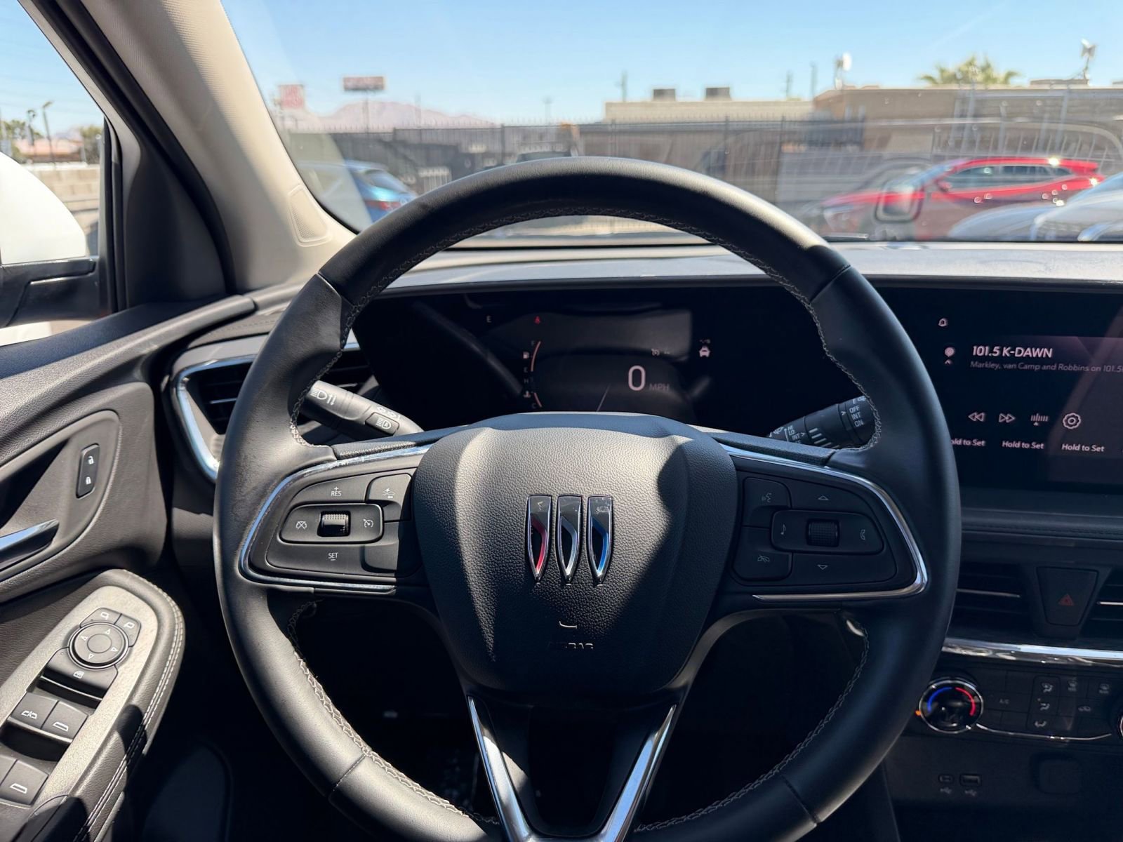 Used 2025 Buick Encore GX Preferred image 33