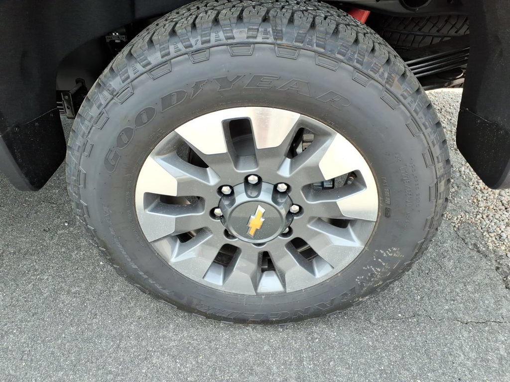 New 2026 Chevrolet Silverado 2500 LT w/ All Star Edition AWD/4WD image 16