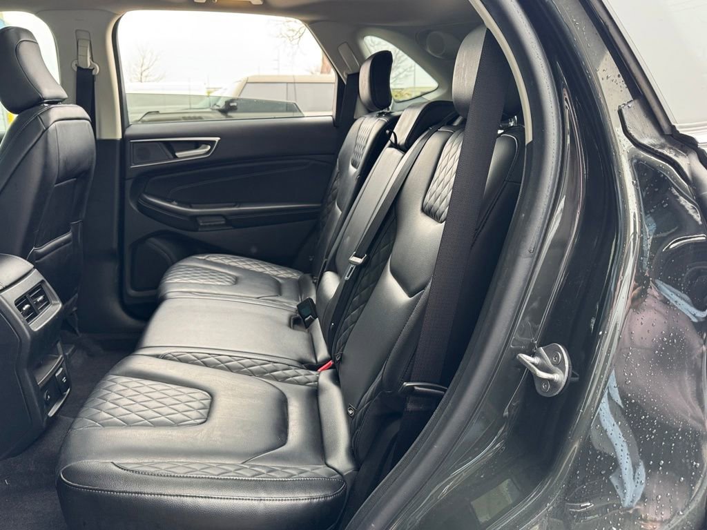 Used 2023 Ford Edge Titanium AWD/4WD image 30