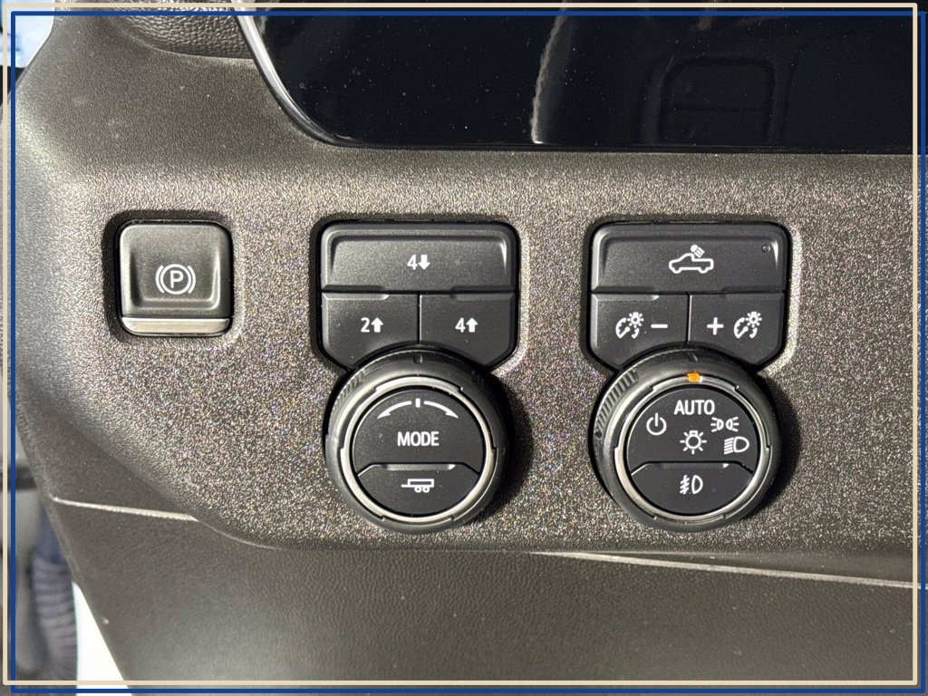 Certified 2024 Chevrolet Silverado 2500 LT w/ Convenience Package AWD/4WD image 24