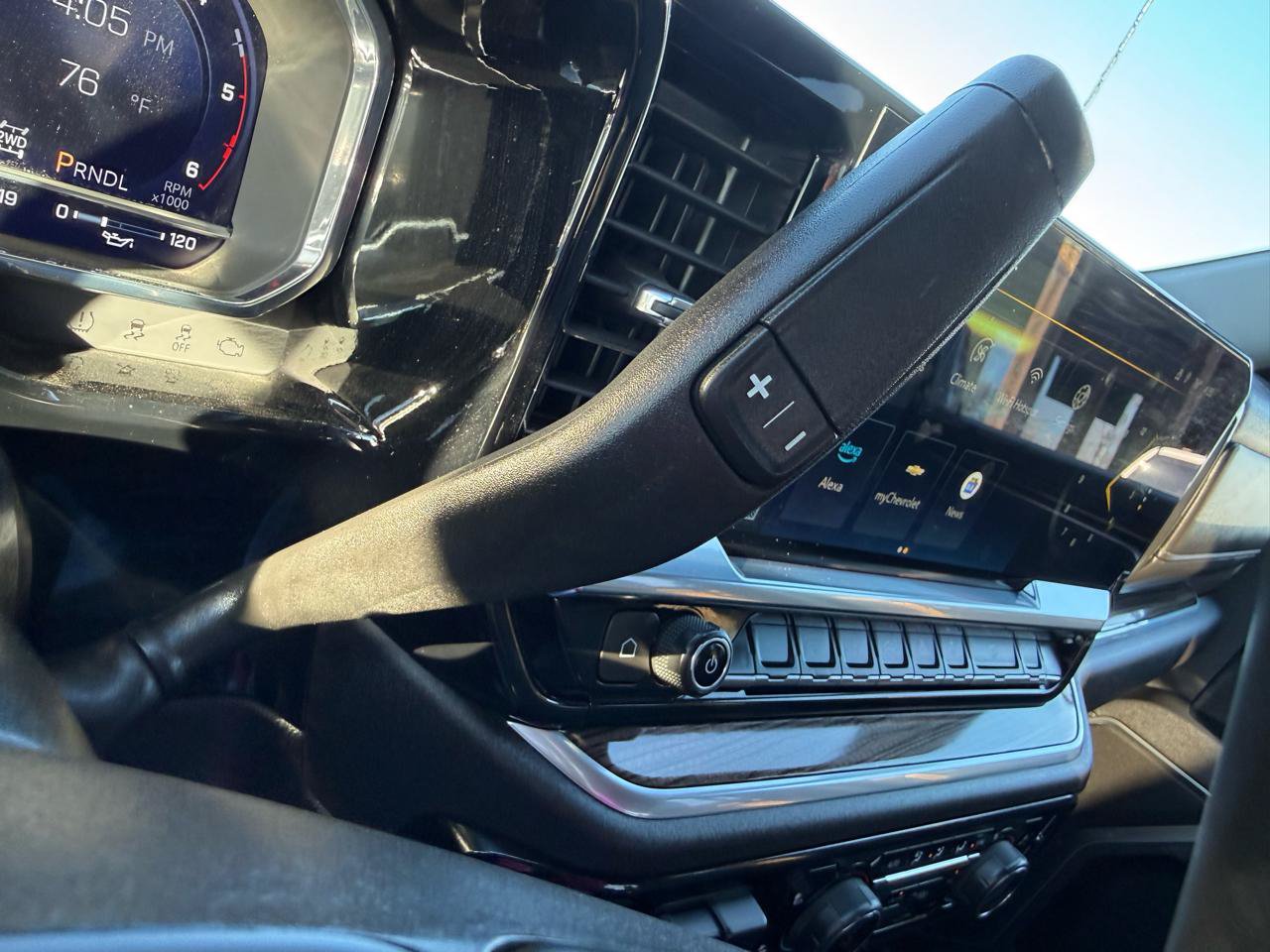 Used 2025 Chevrolet Silverado 2500 LT w/ Convenience Package AWD/4WD image 22