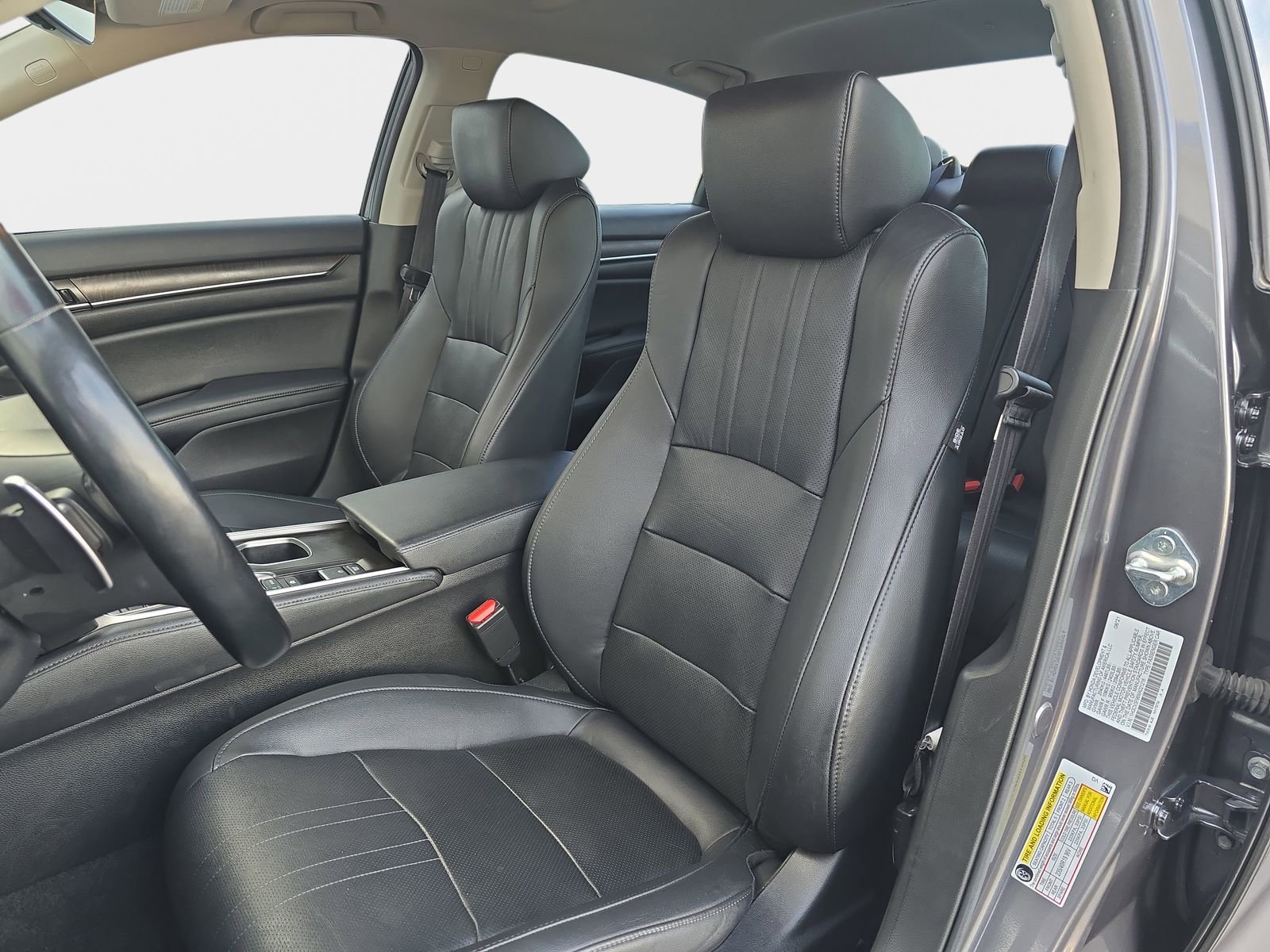 Used 2021 Honda Accord Touring image 18