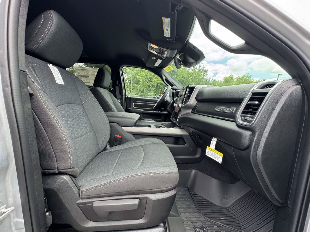New 2026 RAM 2500 Big Horn AWD/4WD image 15