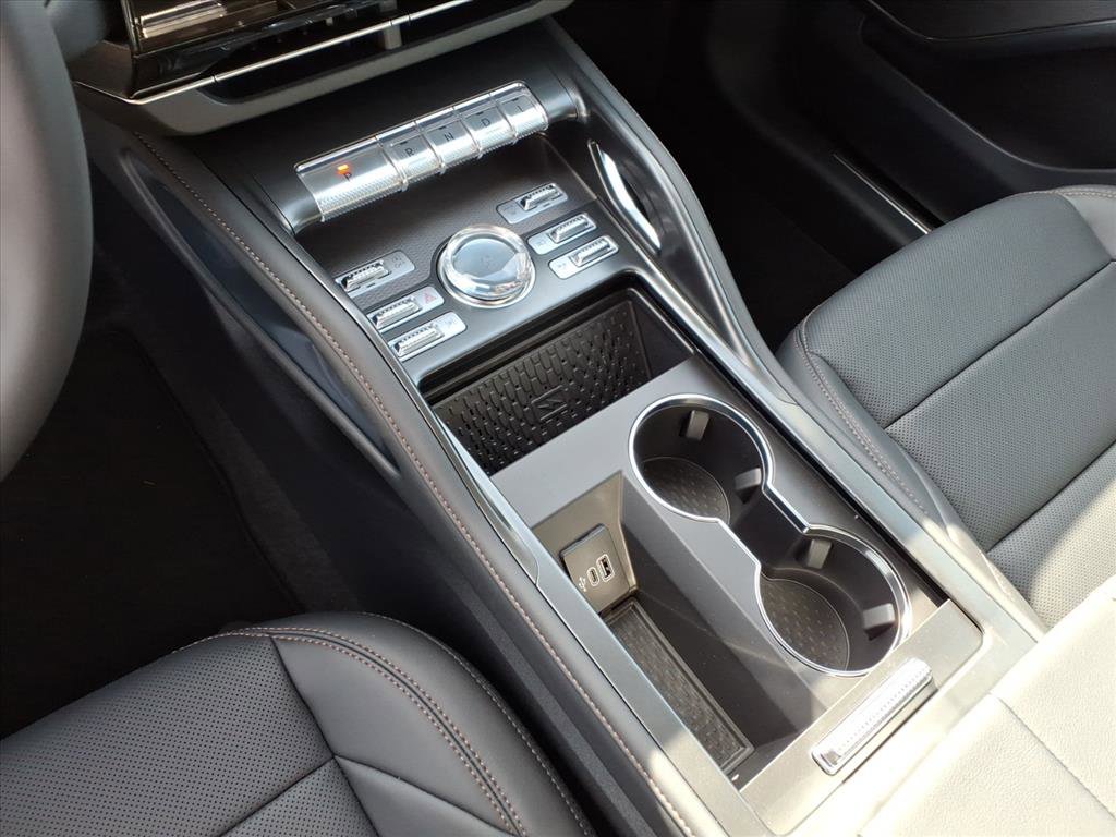 Used 2026 Lincoln Nautilus Premier w/ Equipment Group 102A image 16