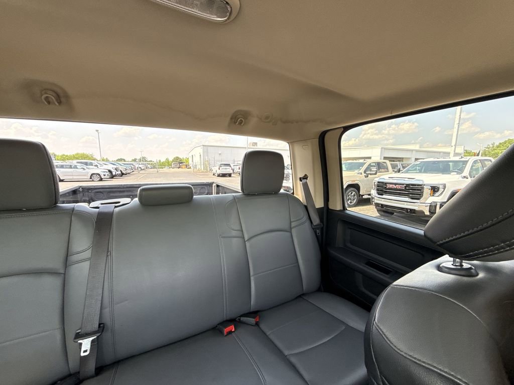Used 2019 RAM 2500 Tradesman w/ Chrome Appearance Group AWD/4WD image 12