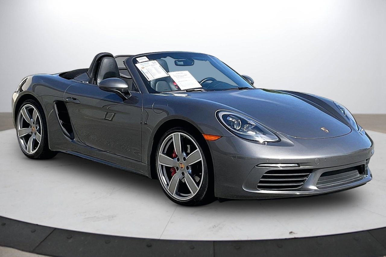 Used 2019 Porsche 718 Boxster S RWD image 2