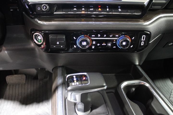 Used 2023 Chevrolet Silverado 1500 LT Trail Boss w/ Convenience Package II AWD/4WD image 34