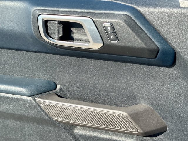 Used 2022 Ford Bronco Outer Banks AWD/4WD image 13