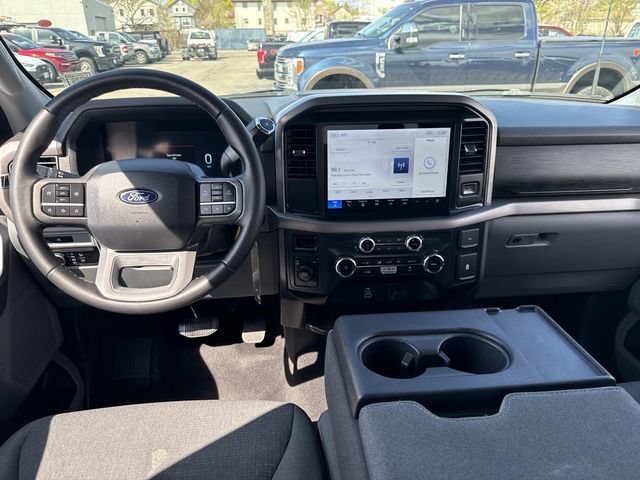Used 2025 Ford F150 XLT w/ Equipment Group 301A Standard AWD/4WD image 17