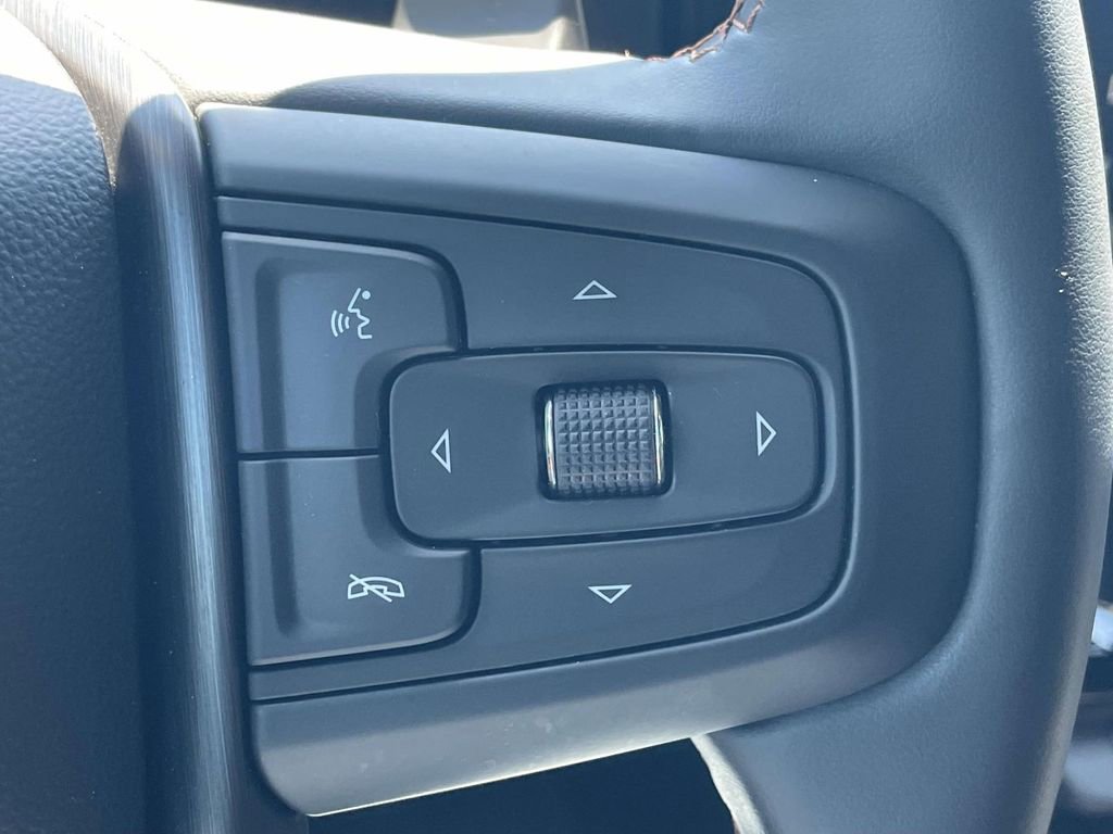 Used 2024 GMC Sierra 1500 AT4 w/ Technology Package AWD/4WD image 24