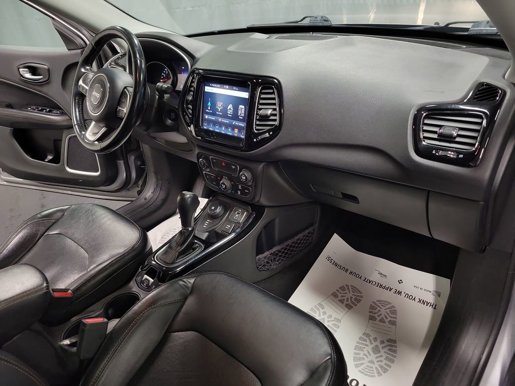 Used 2018 Jeep Compass Limited w/ Navigation Group image 23