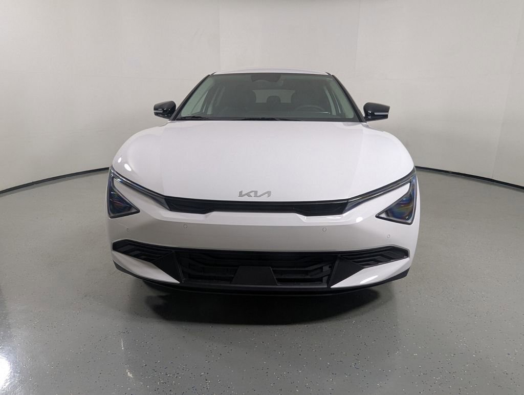 New 2026 Kia EV6 Light RWD image 2