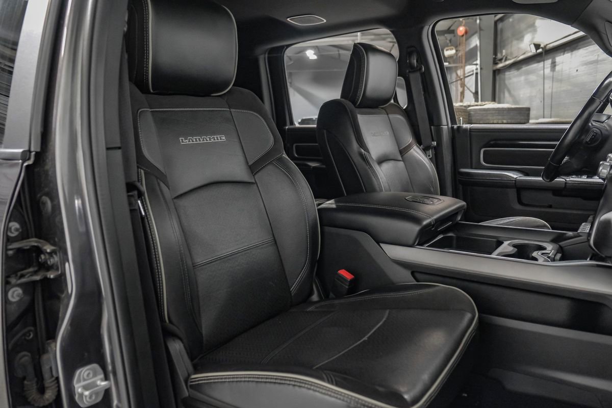 Used 2022 RAM 3500 Laramie image 34