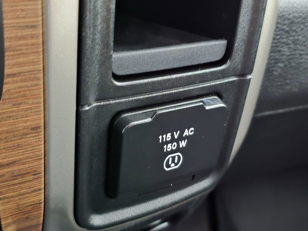 Used 2014 RAM 1500 Laramie image 34