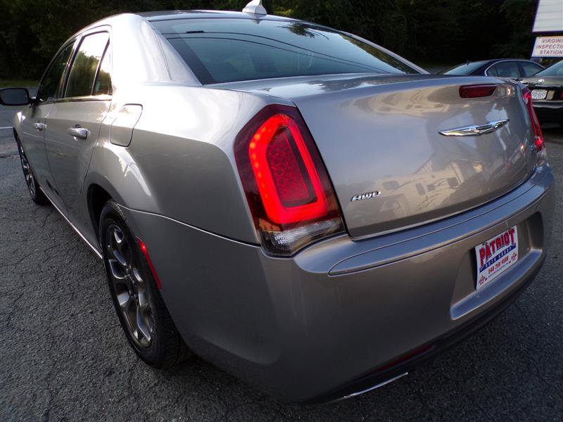 Used 2017 Chrysler 300 S image 6