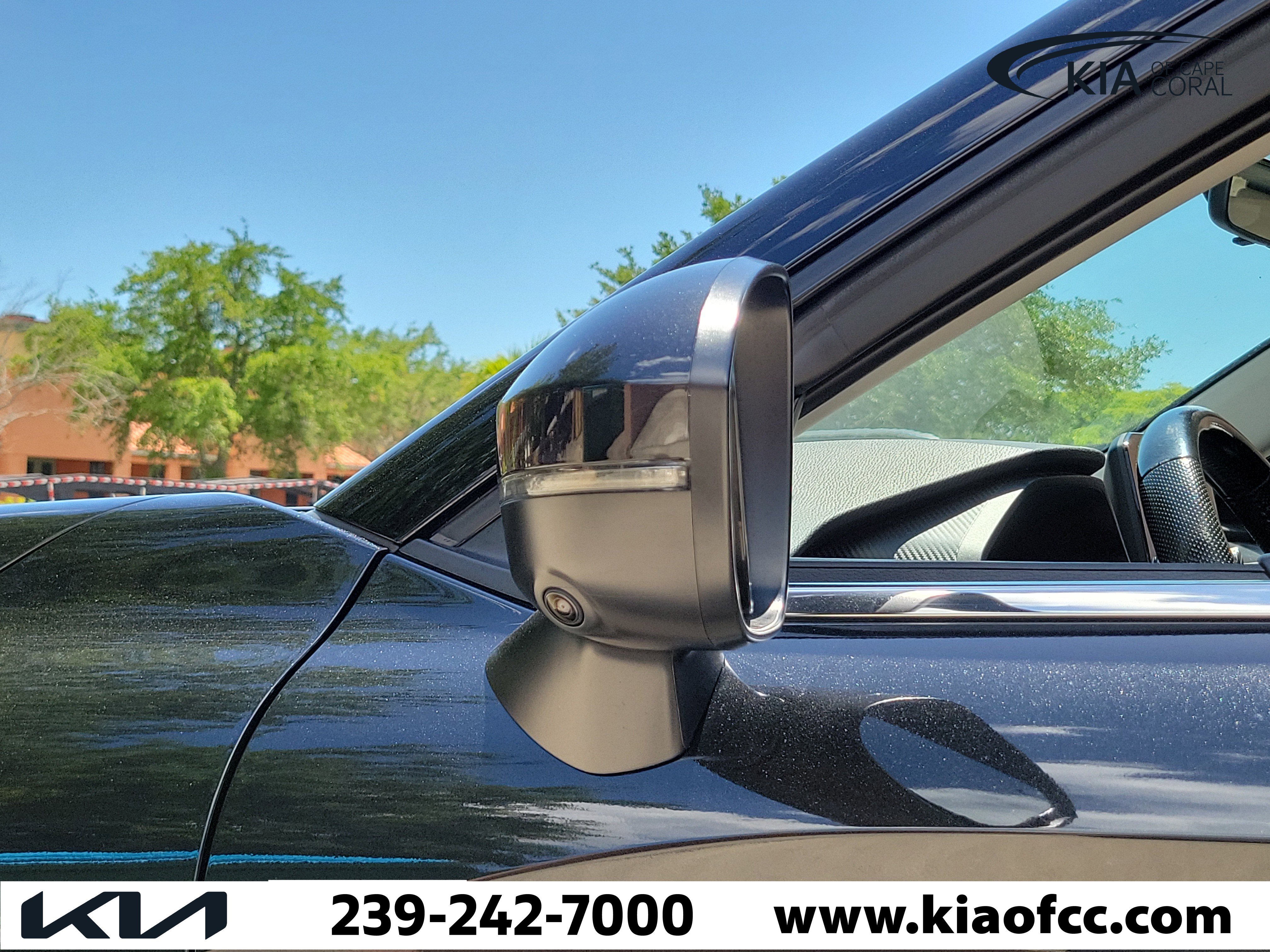 Used 2024 Mitsubishi Outlander SE Black Edition FWD image 8