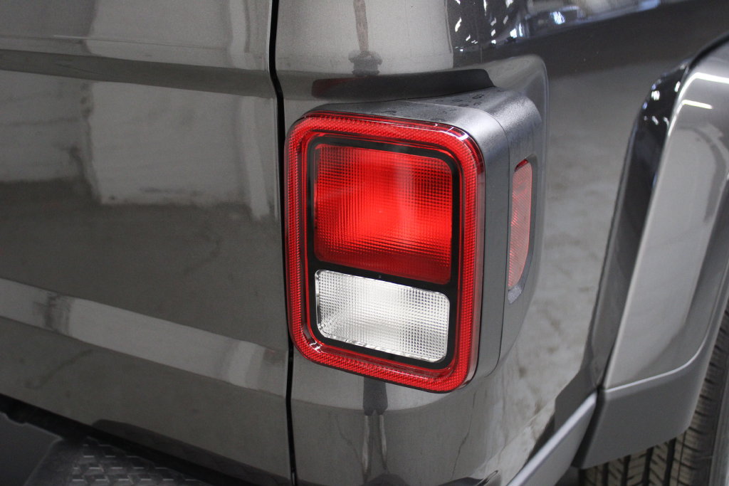 New 2026 Jeep Gladiator Sport AWD/4WD image 34