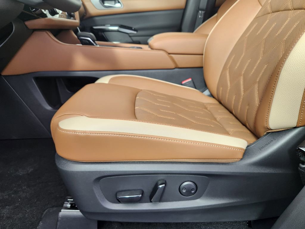 New 2026 Nissan Pathfinder Platinum AWD/4WD image 11